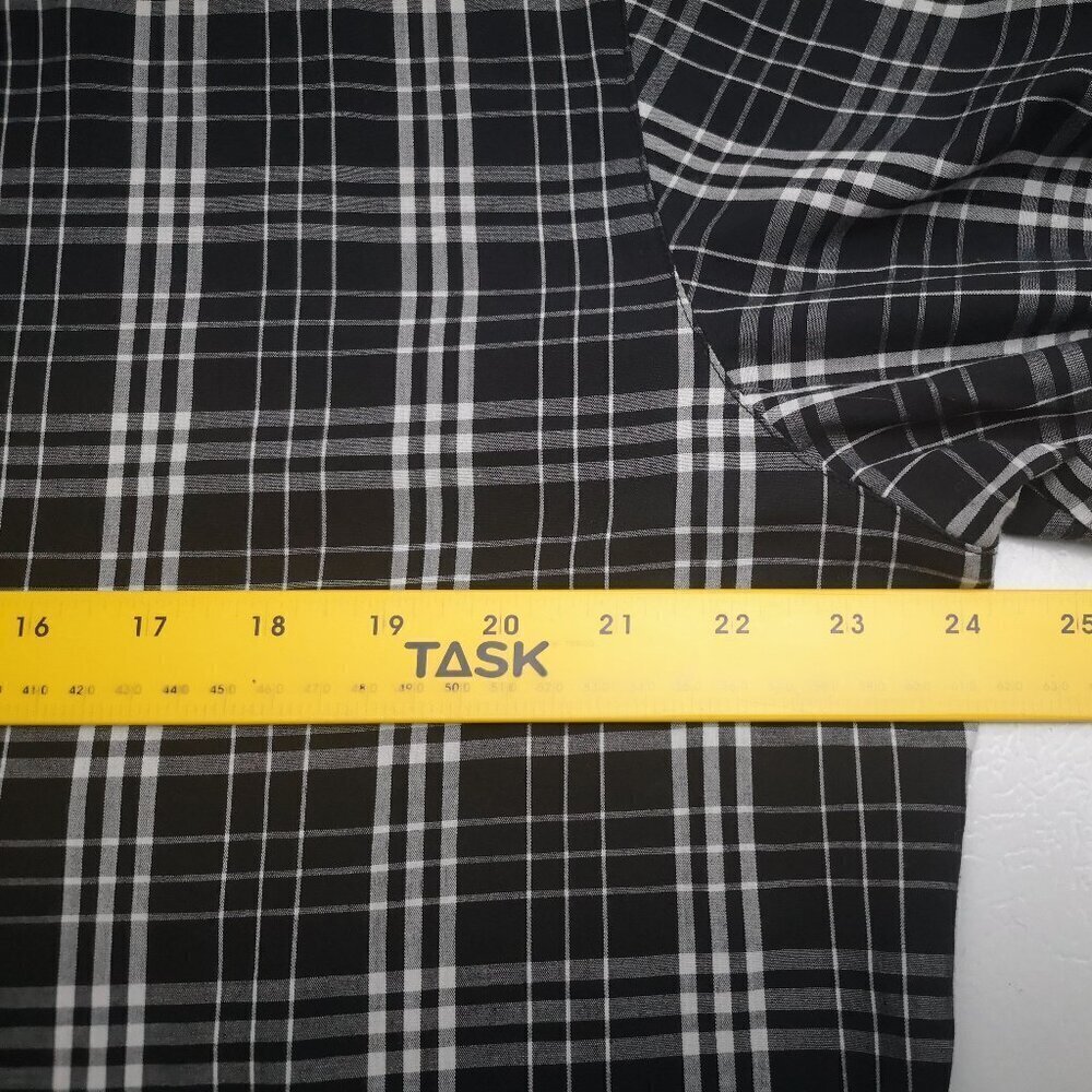 Tabi International Ladies Size XL Black Grey & White Plaid Shirt - Picture 5 of 7